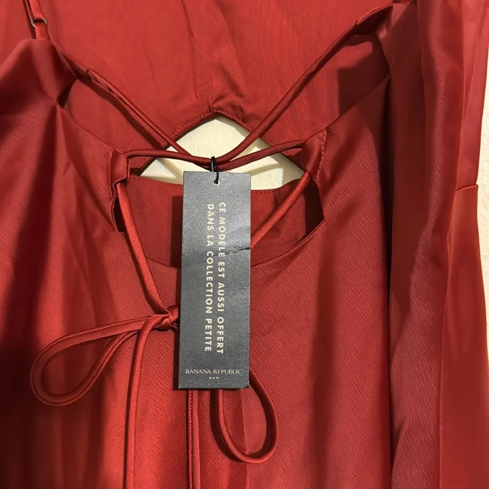 Banana Republic front cut out strap midi dress - Picture 5 of 8